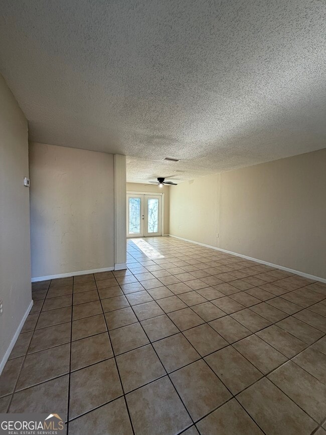 Building Photo - 508 Chateau Cir