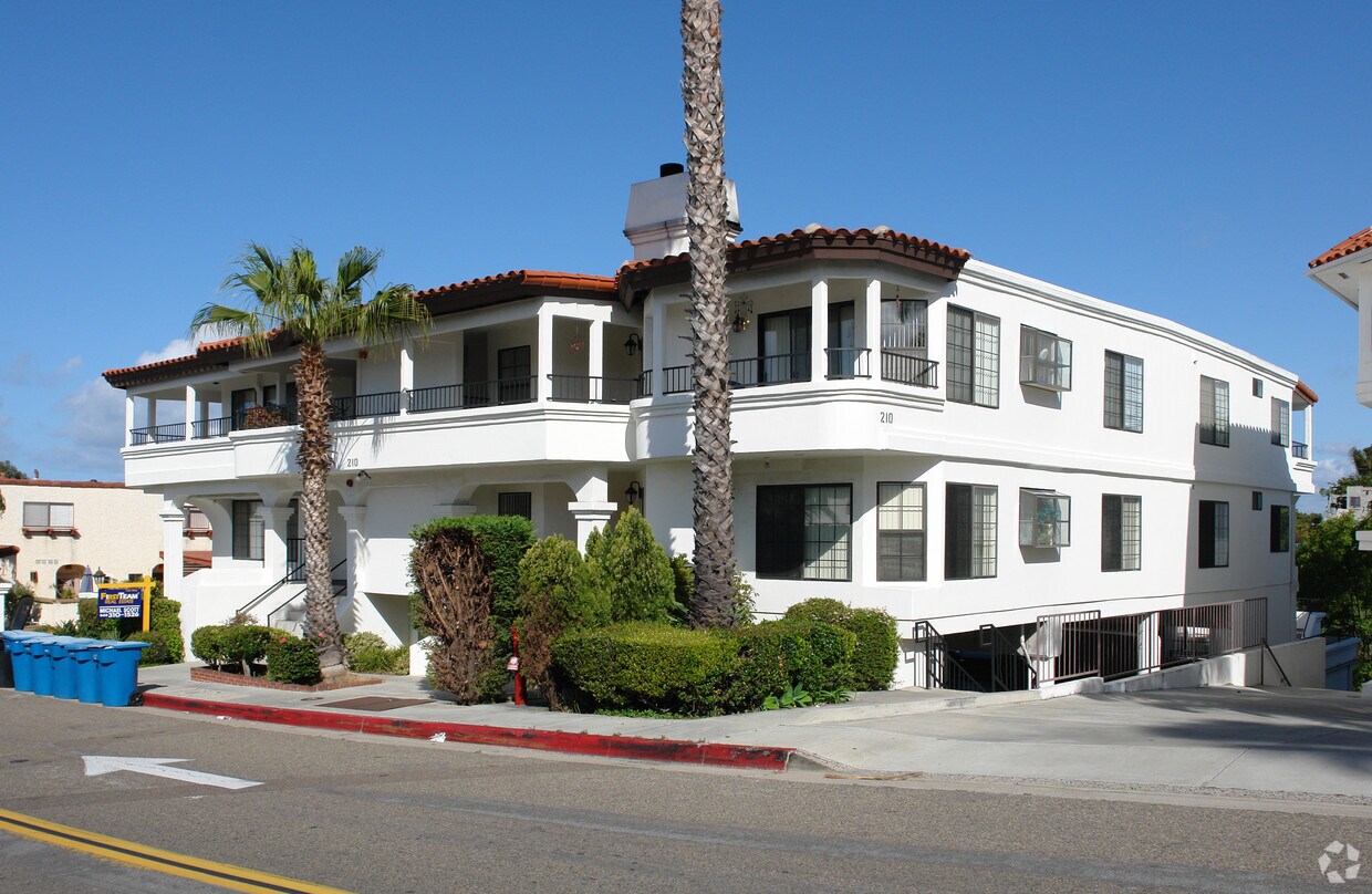 210 Avenida Montalvo, San Clemente, CA 92672 Apartments in San