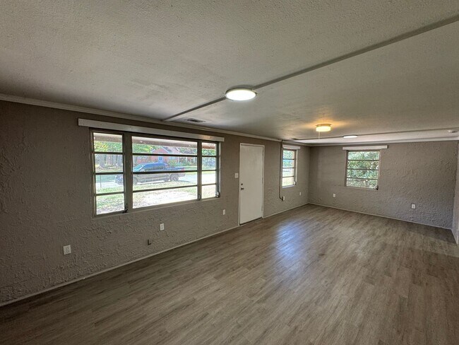 Foto del edificio - 106 Grady St
