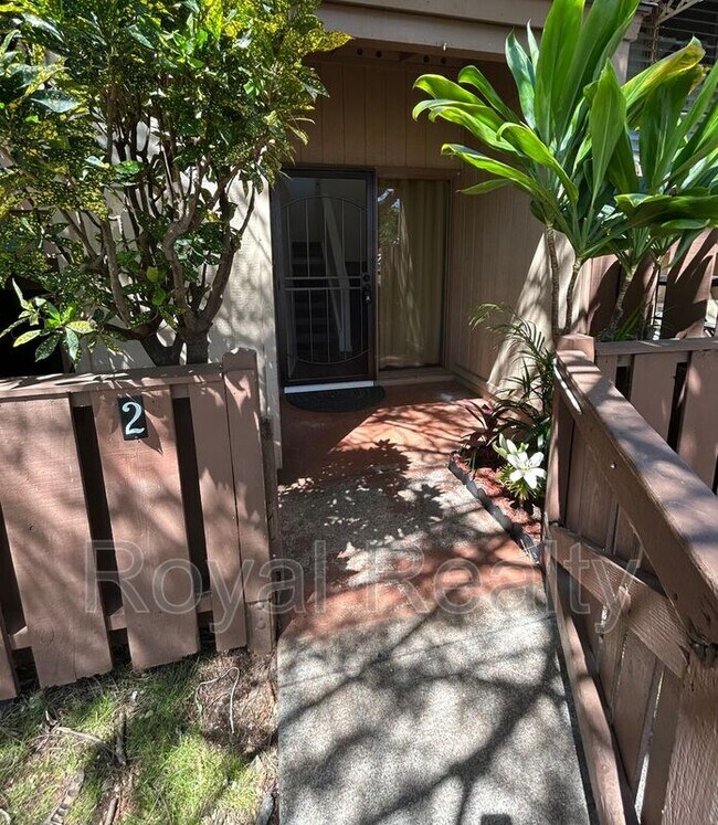 Building Photo - 92-1068-1068 Palahia St