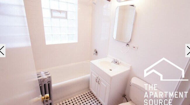 Foto del edificio - 2948 N Albany Ave