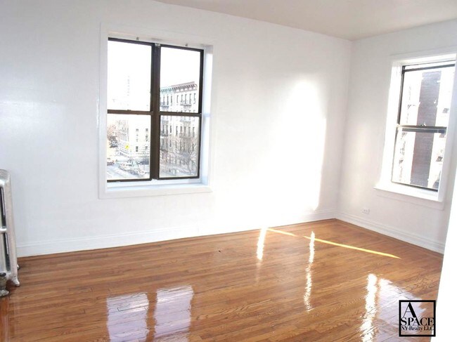 Building Photo - 330 Wadsworth Avenue