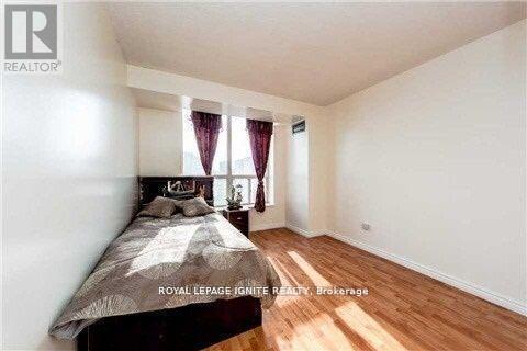 Photo du bâtiment - 410 McLevin Ave