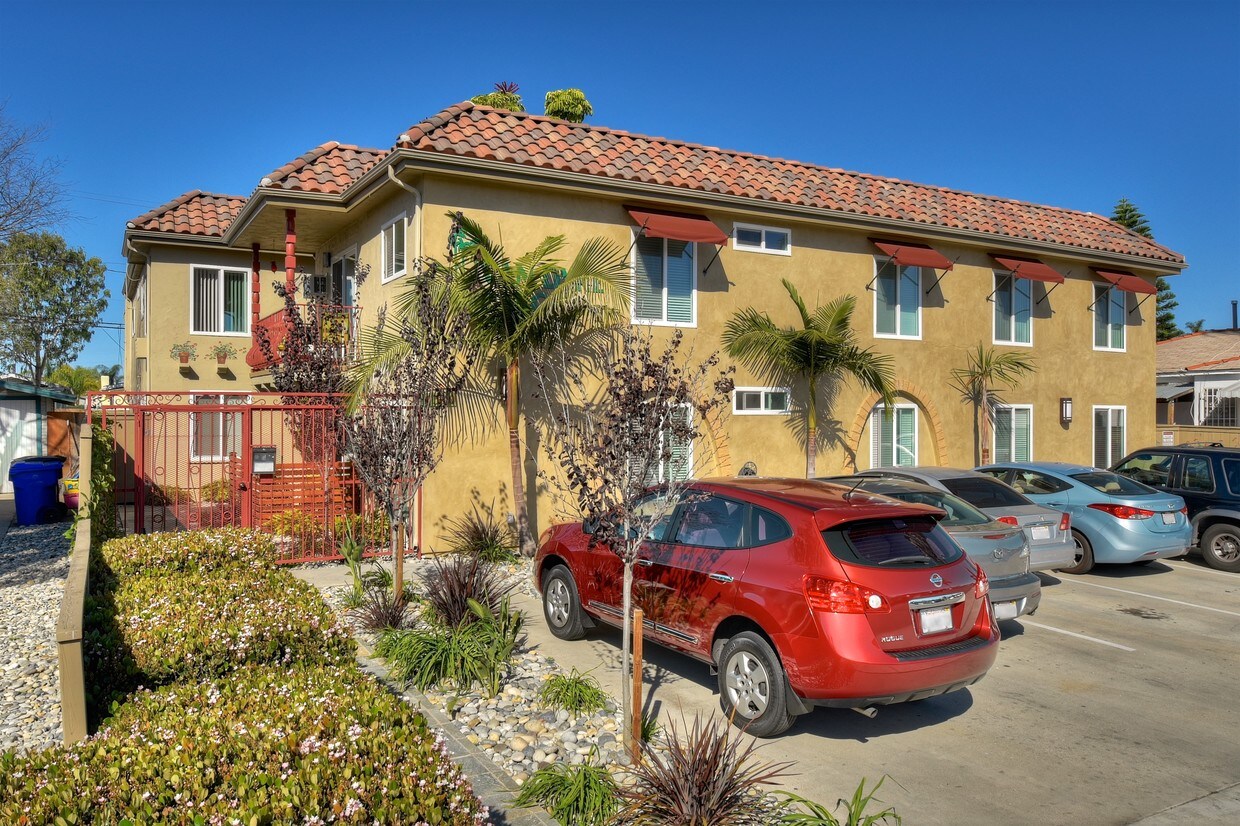 4380 Van Dyke Ave, San Diego, CA 92105 Apartments in San Diego, CA