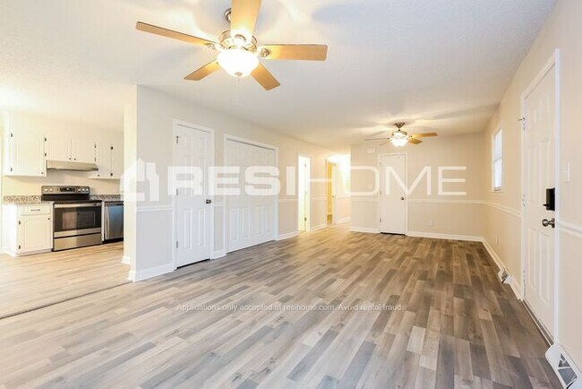 Foto del edificio - 104 Cannon Circle