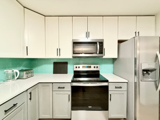 Building Photo - 9989 Dodge Dr