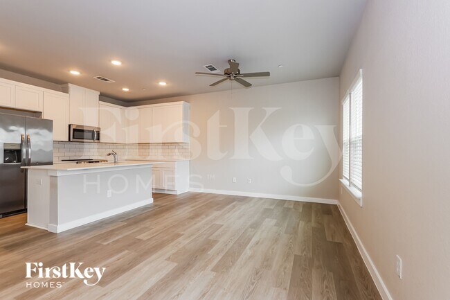 Foto del edificio - 18342 W Centro Cir
