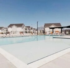 Building Photo - 2018 N 4040 W