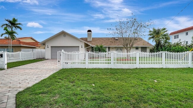Photo - 1412 NE 53rd Ct House