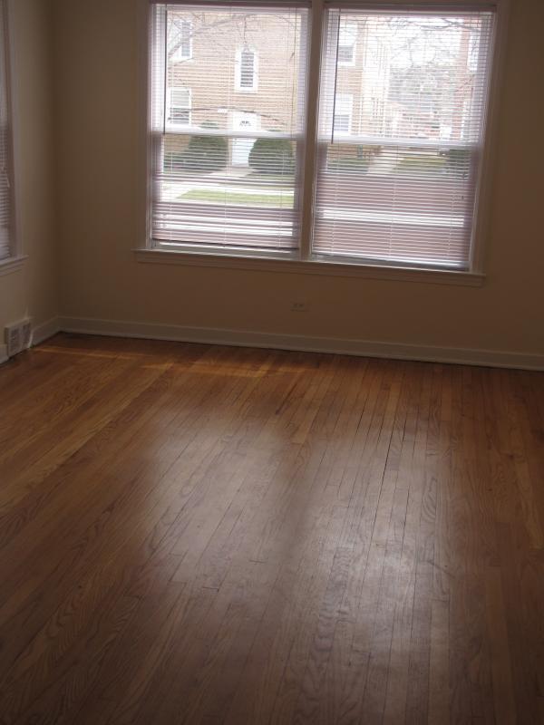 Foto del edificio - 8242 Kilpatrick Ave