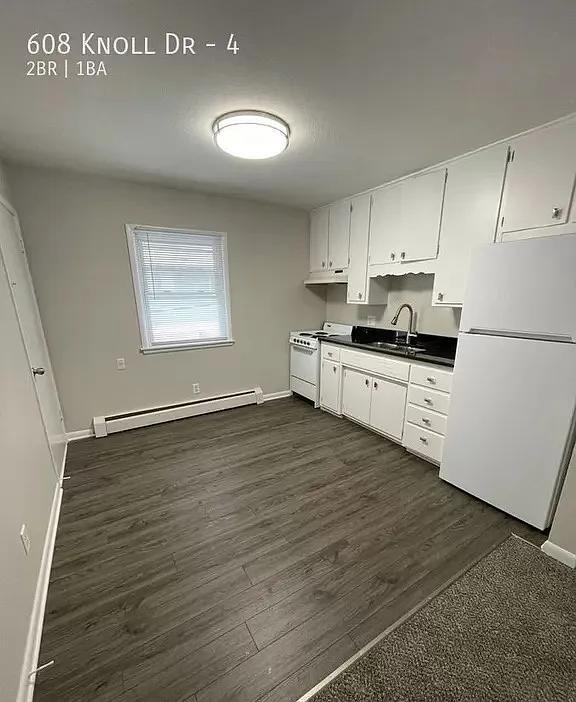 Foto del edificio - 608 Knoll Dr