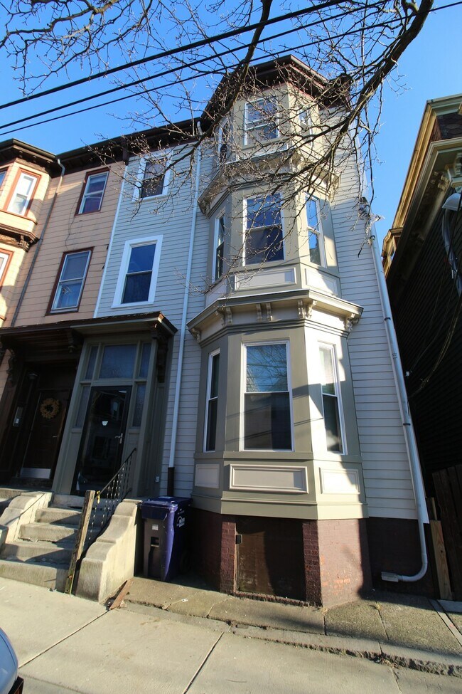 Building Photo - 111 Eutaw St