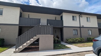 Building Photo - 1800 University Ln