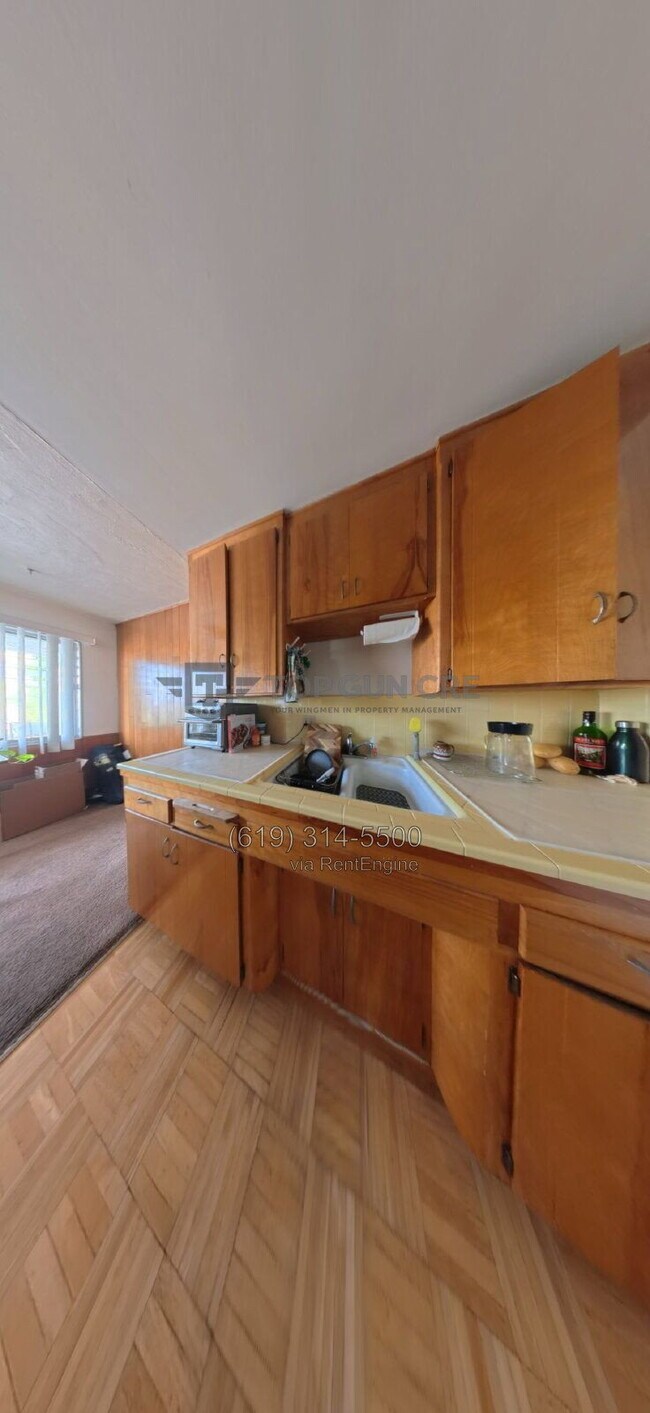 Foto del edificio - 3703 Haines St