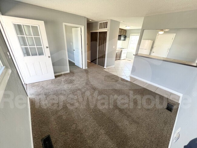 Foto del edificio - 3736 Cypress Ave