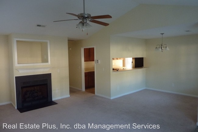 Building Photo - 3 br, 2 bath House - 4735 Corena Dr