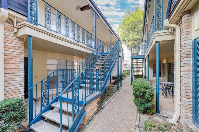 Building Photo - 800 Post Oak Blvd