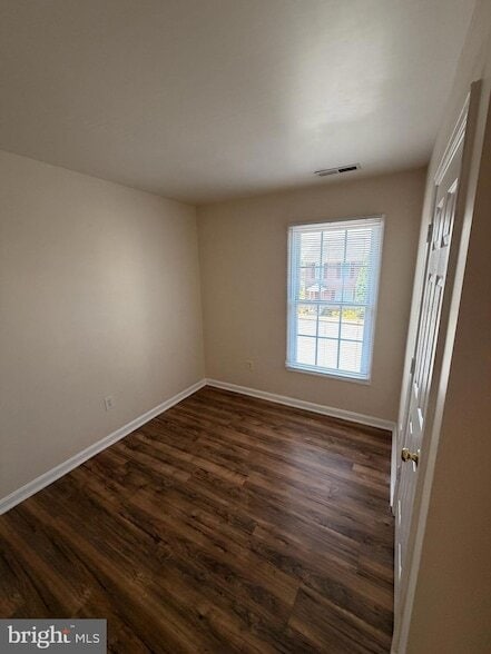 Building Photo - 1169 Commercial Ct