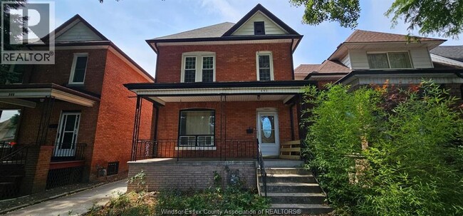 Building Photo - 693 Bruce Ave