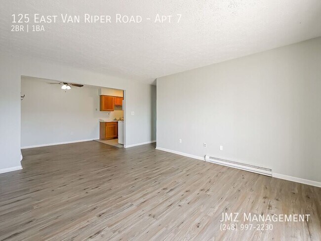 Photo - 125 E Van Riper Rd Apartment