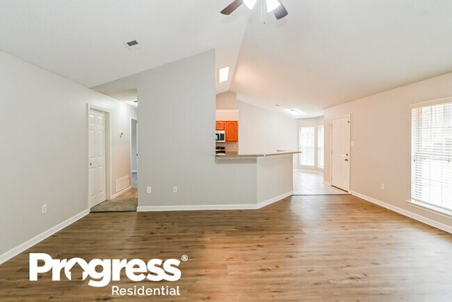 Foto del edificio - 4060 Triple Crown Loop N