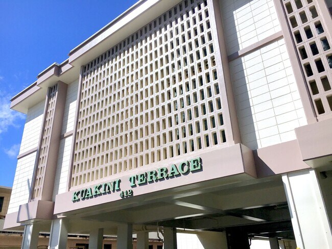 Foto del edificio - 412 N Kuakini St