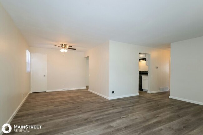 Building Photo - 9630 Perch Dr