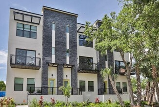 Building Photo - 4810 W McElroy Ave
