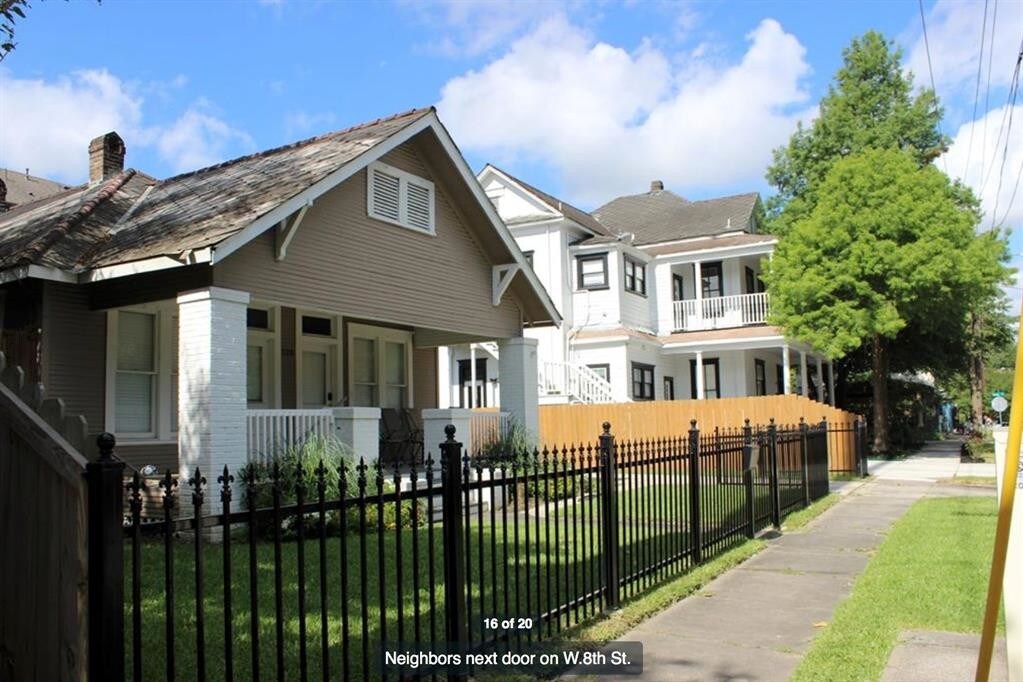 Primary Photo - 120 W 8th St