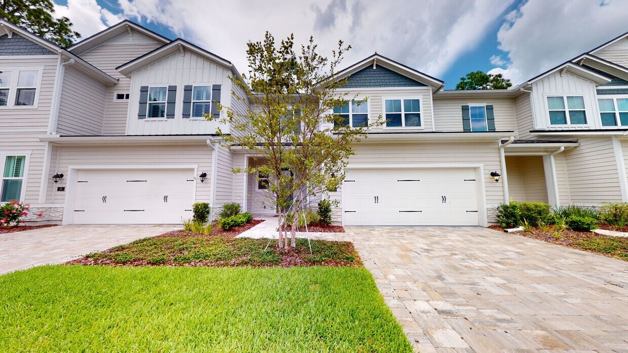 Foto principal - Luxury Toll Brothers townhome for rent in ...