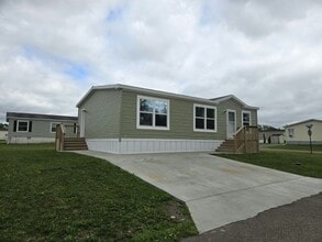 Building Photo - 1324 Duchess Ln