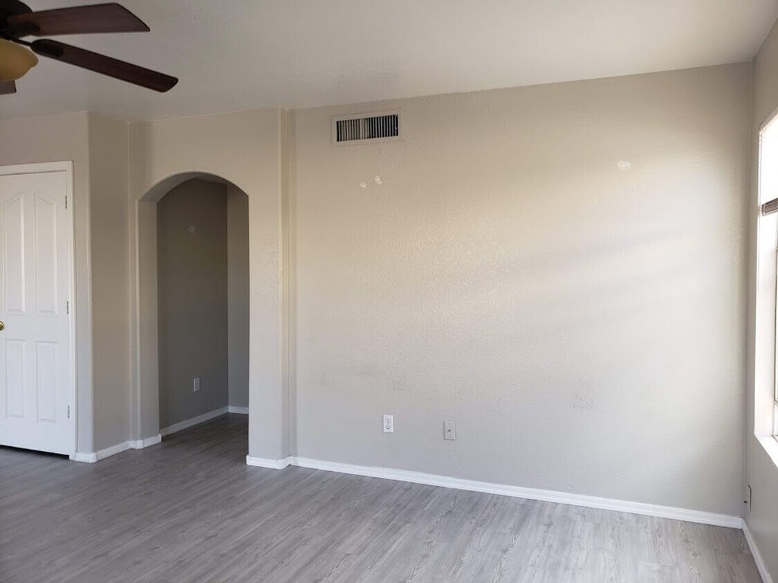 Primary Photo - AVAILABLE NOW!!! - NEW FLOORING - NO CARPET