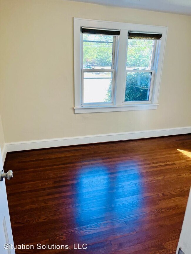 Building Photo - 3 br, 1.5 bath House - 1461 Kempsville Road