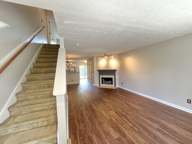 Building Photo - COMING SOON!! Townhouse in Nashboro Village!