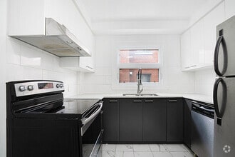 Building Photo - 3871 Rue Beaubien E