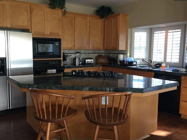 Building Photo - 876 Bonita Dr