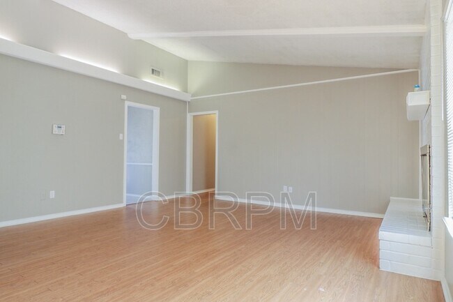 Foto del edificio - 1108 Homestead Ave