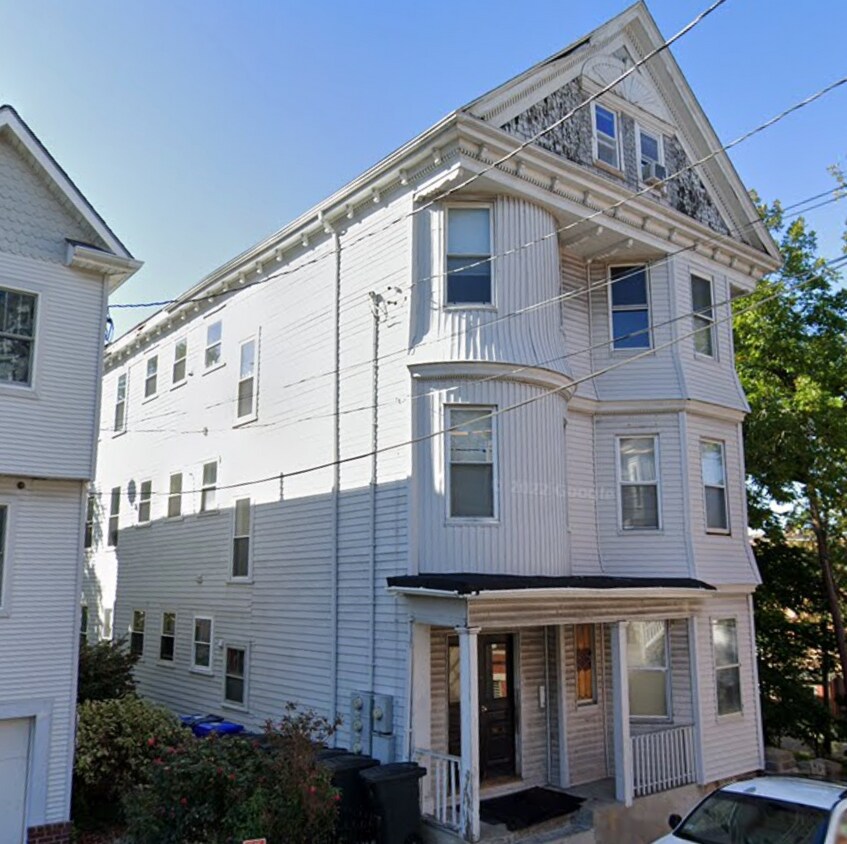 Foto del edificio - 19 Parker Hill Ave