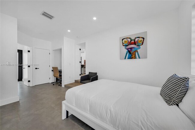 Foto del edificio - 315 NW 40th St