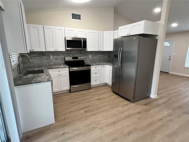 Building Photo - 7224 Daggett Terrace