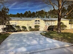 Building Photo - 241 Vintage Oak Cir