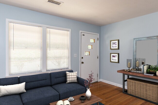 Building Photo - 4240 Paramount Dr