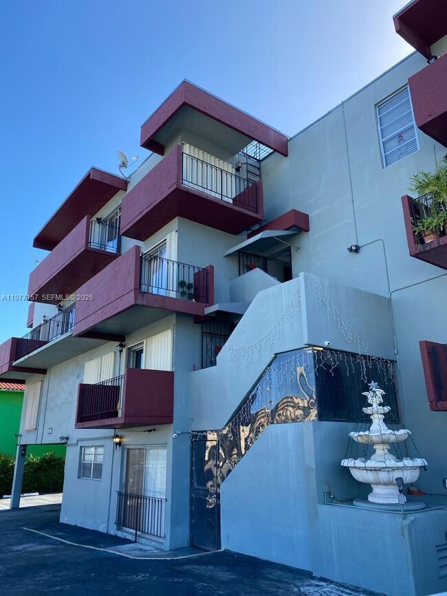 Building Photo - 6580 W Flagler St