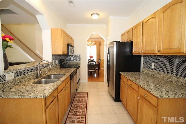 Foto del edificio - 8003 Marsh Hollow Drive