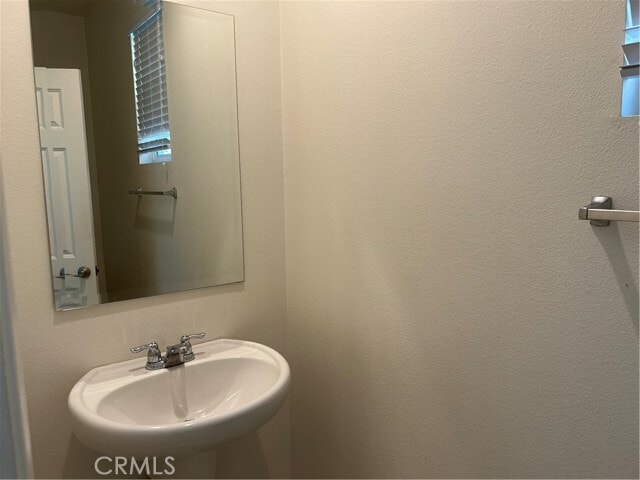 Building Photo - 5864 Silveira St