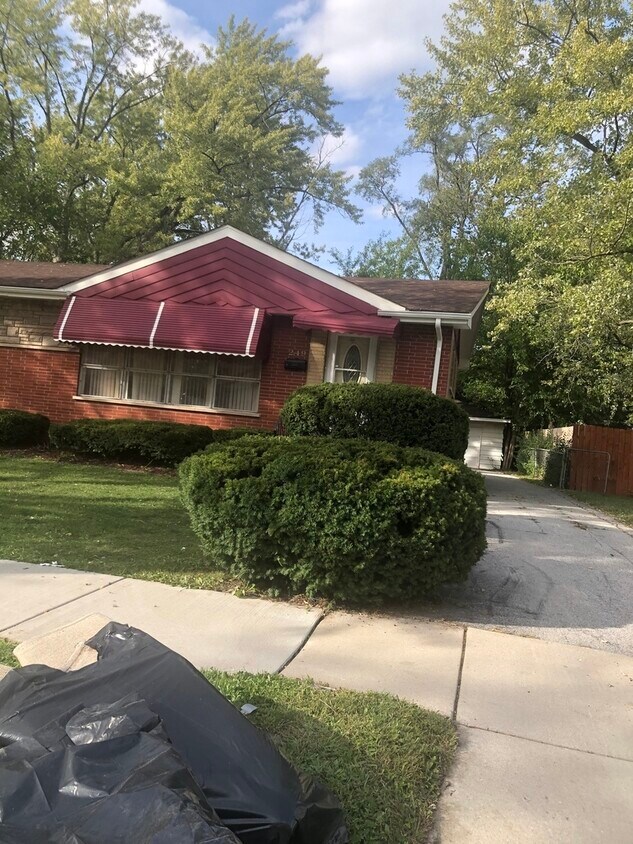 Primary Photo - 249 Lynn Ln