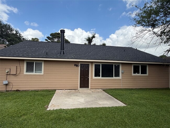 Building Photo - 11811 Spruce Mountain Dr