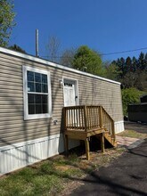 Building Photo - 465 Royal Manor Rd