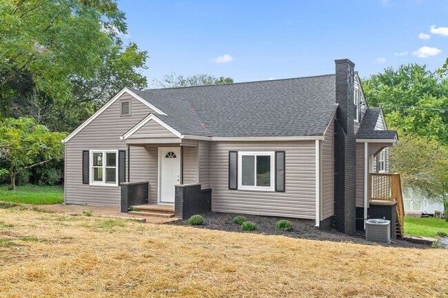Building Photo - 346 Poplar St
