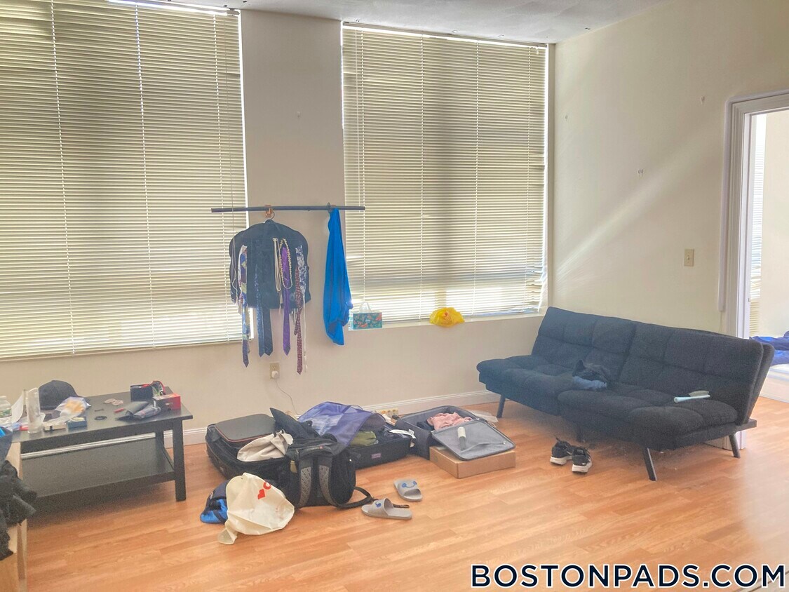 Foto principal - 81 Essex St